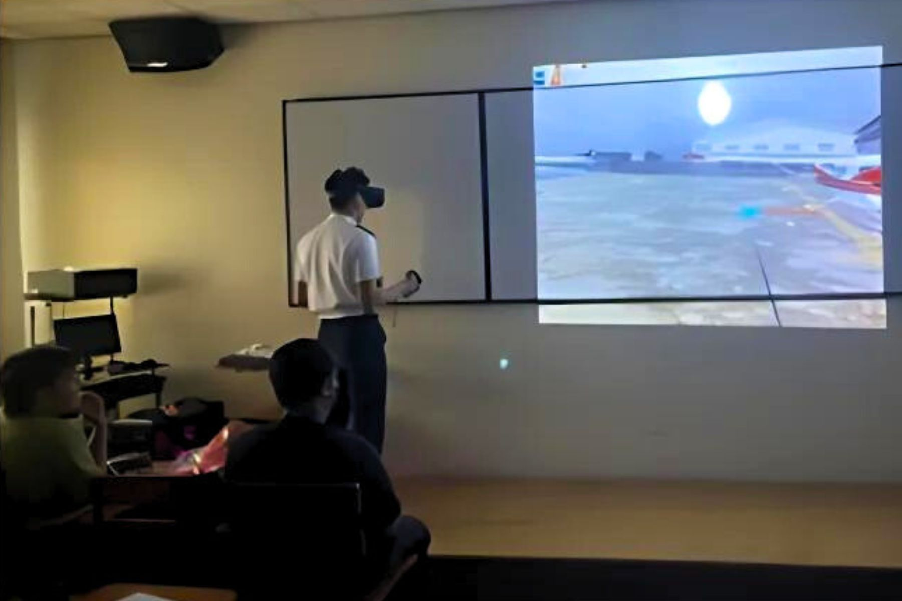 Aircraft Servicing Virtual Reality Ground Operation Training